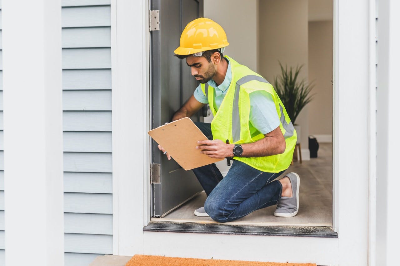 external auditor conducting safety audit